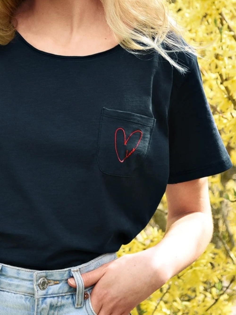 NWT HEART SOPHIE ALLPORT ORGANIC COTTON NAVY SHORT SLEEVE‎ POCKET T-SHIRT SZ L